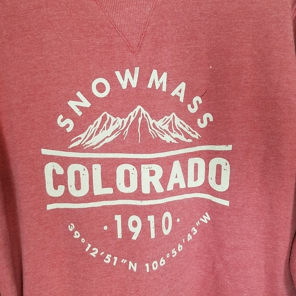 Ocean beach sportswear Snowmass Colorado sweatshirt - Picture 4 of 8